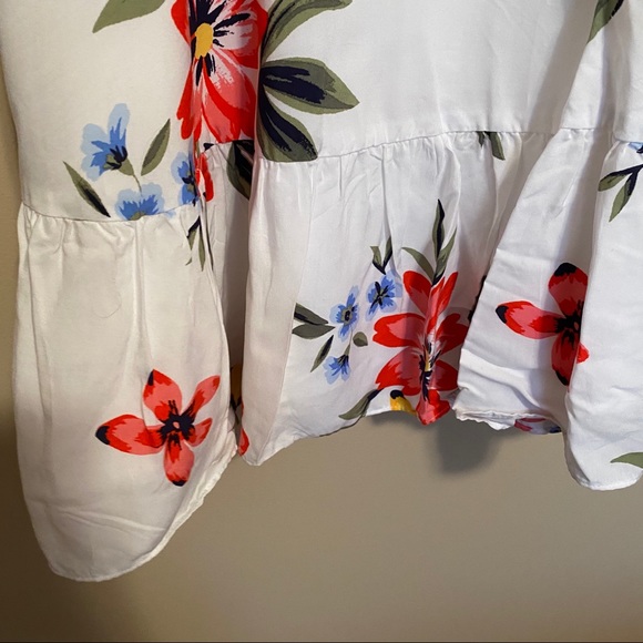 Old Navy cami dress white with floral pattern - Picture 4 of 5